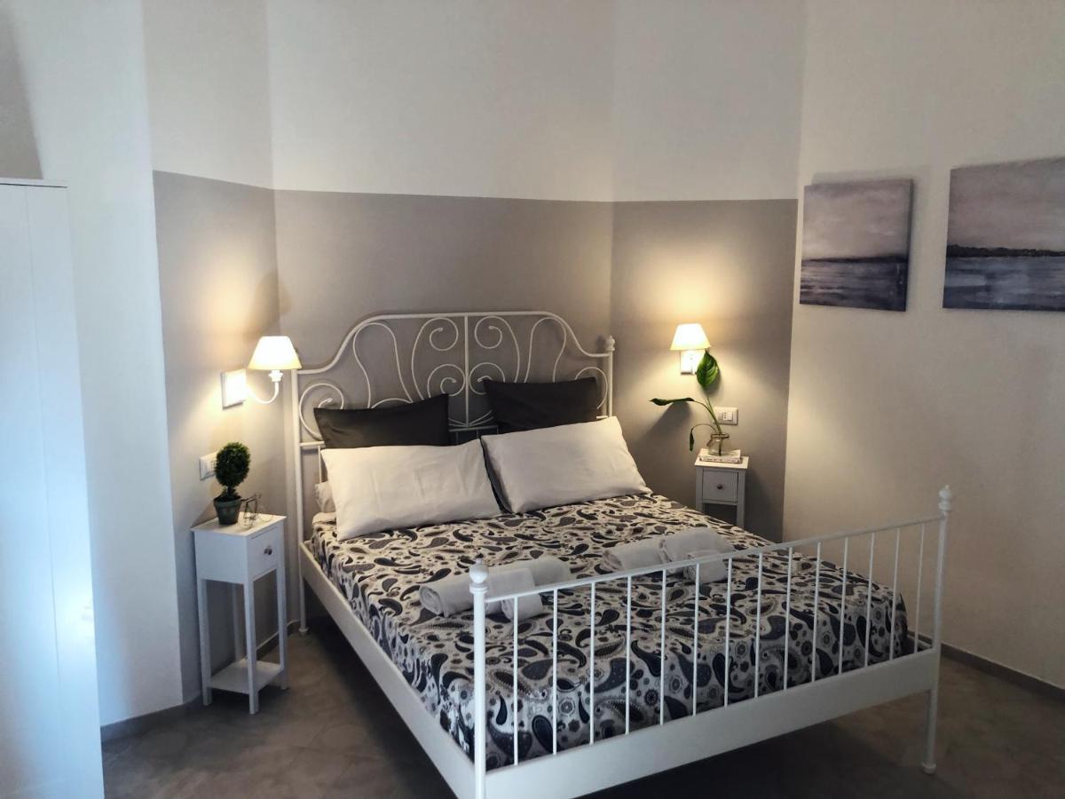 B&B Il Balconcino A Santa Chiara เนเปิลส์ ภายนอก รูปภาพ