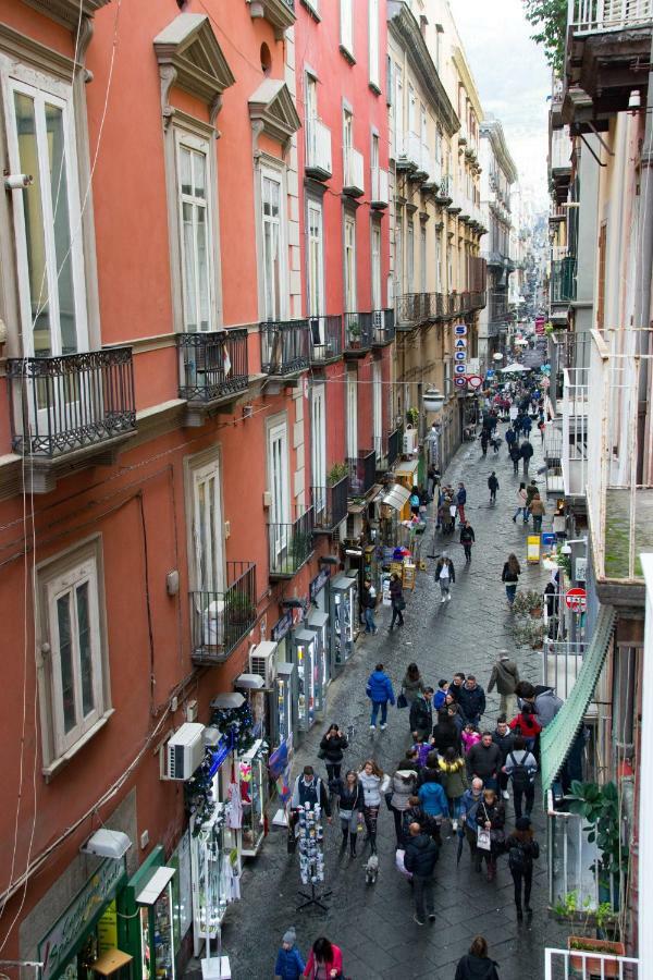 B&B Il Balconcino A Santa Chiara เนเปิลส์ ภายนอก รูปภาพ