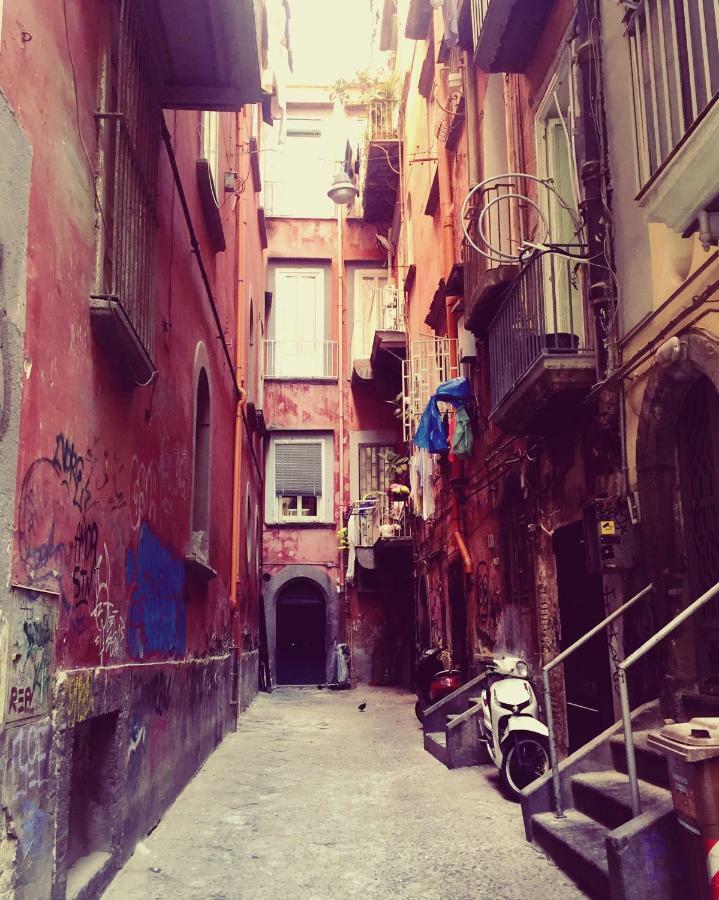 B&B Il Balconcino A Santa Chiara เนเปิลส์ ภายนอก รูปภาพ
