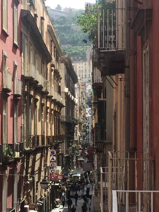 B&B Il Balconcino A Santa Chiara เนเปิลส์ ภายนอก รูปภาพ